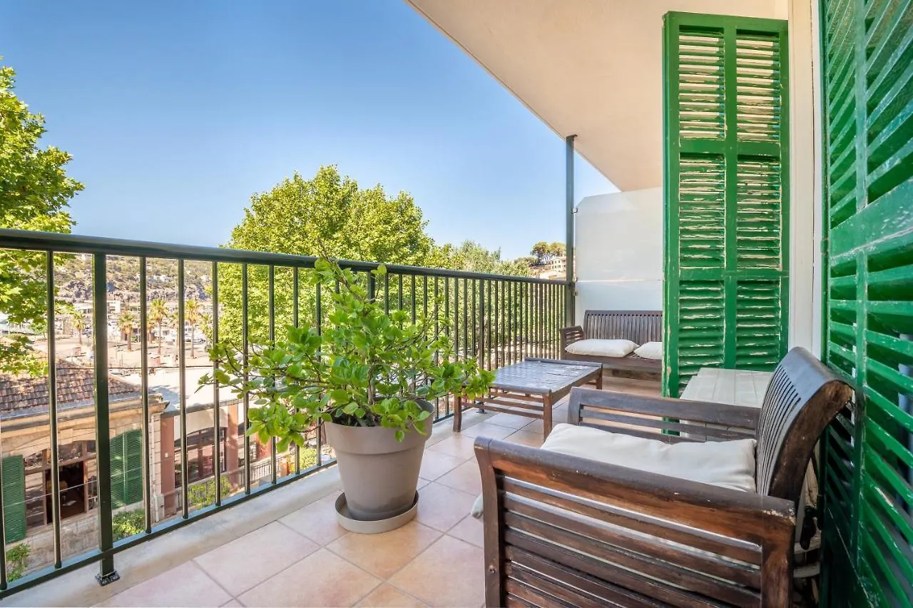 Seafront Apartment in Port Sóller Puerto de Sóller 0*,  Hiszpania